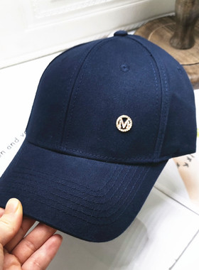 2022夏季男女情侣休闲大头围水钻M闪亮字母标弯檐硬顶黑色棒球帽