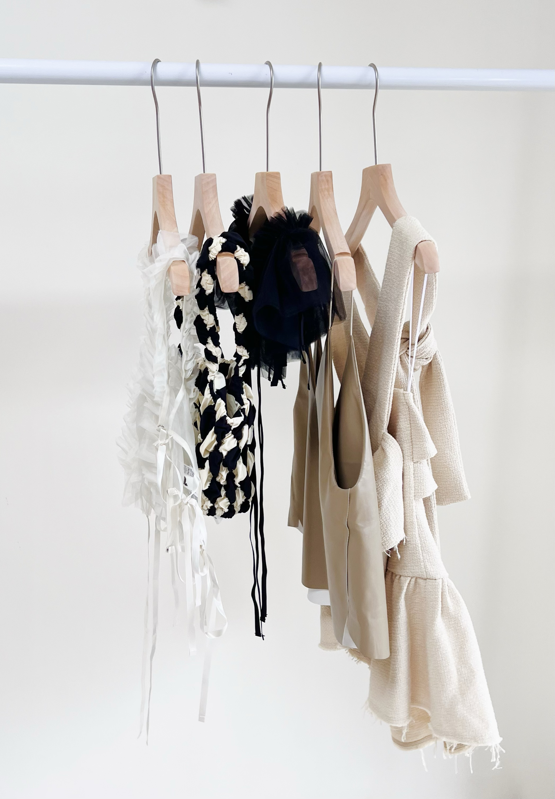 日单高端潮牌Prank Project等杂款古灵精怪设计吊带背心