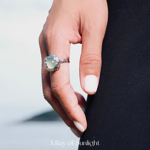 A Ray of sunlight原创设计肌理天然石戒指女高级感轻奢饰品