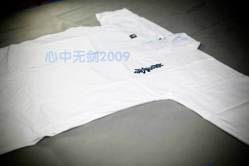 空手道服10盎司纯棉斜纹面料定制款初学者出口型比赛训练服