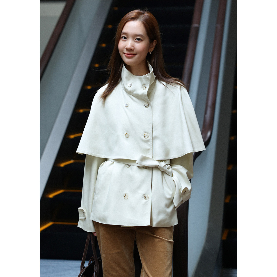 【秋冬新品9折】法式立领斗篷式短款风衣女收腰双排扣外套秋季