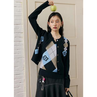 BLUEerror 秋冬 慵懒菱格花朵图案毛衣开衫 女提花圆领羊毛针织衫
