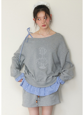 BLUEerror 星星烛光 烫钻假两件斜肩卫衣女宽松灰色露肩上衣早秋