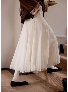 BLUEerror 宽松压褶白色长款半身裙女法式气质伞裙秋冬裙子a字裙