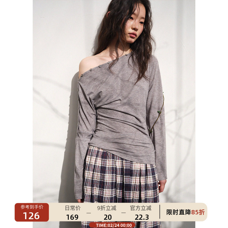 【2/24 00:00新品】显瘦多纽扣斜肩灰色长袖t恤女修身打底衫春季