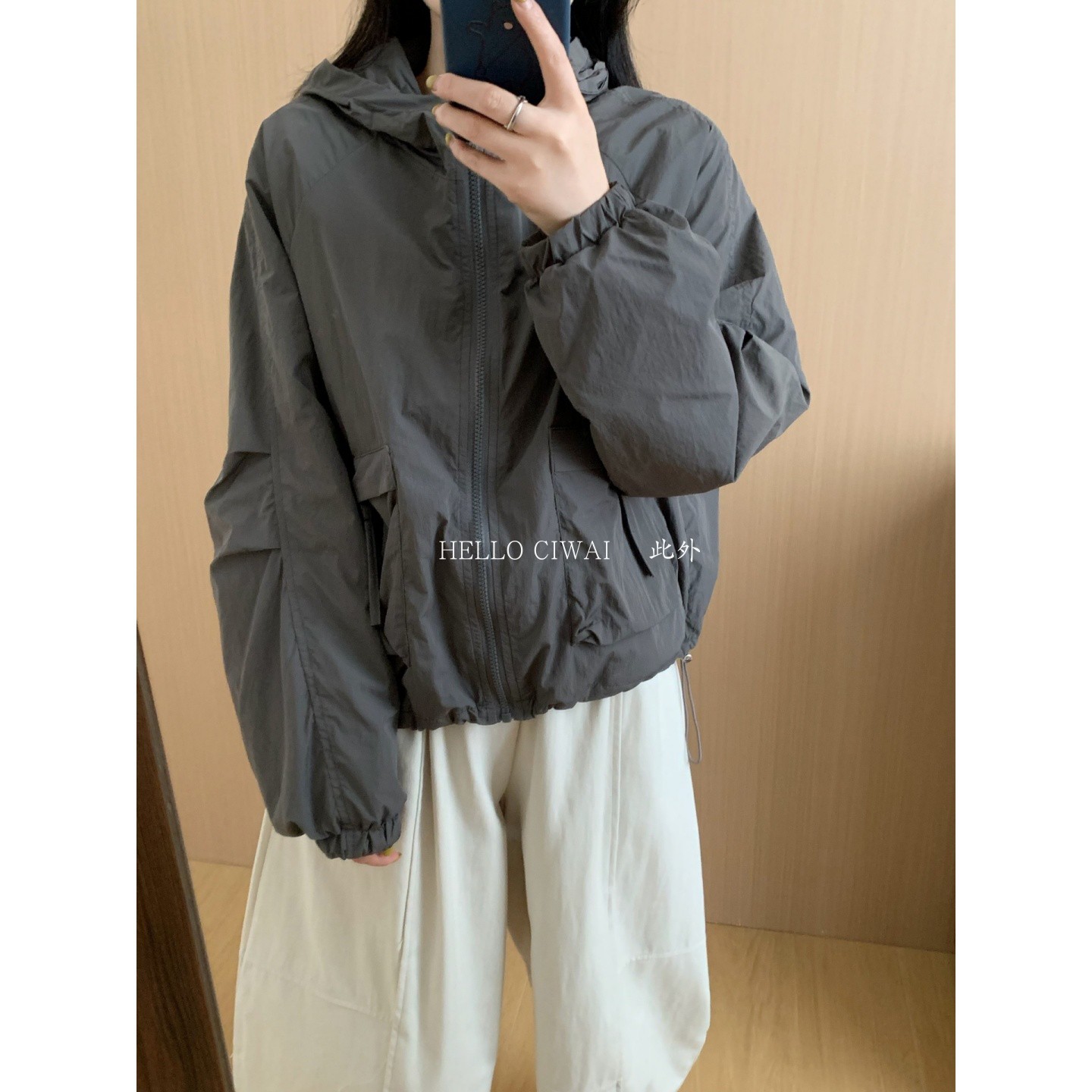 此外 韩版简约春秋冲锋衣宽松外套抽绳休闲中领短外套女拉链新款图片