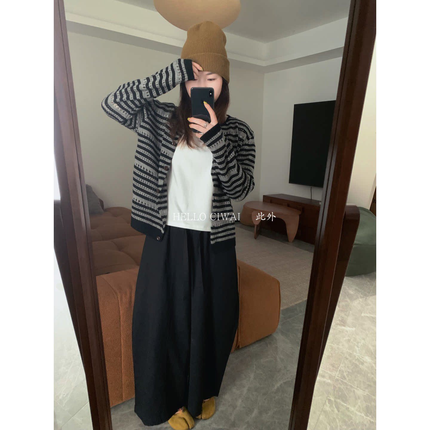 此外圆领镂空条纹针织开衫女图片