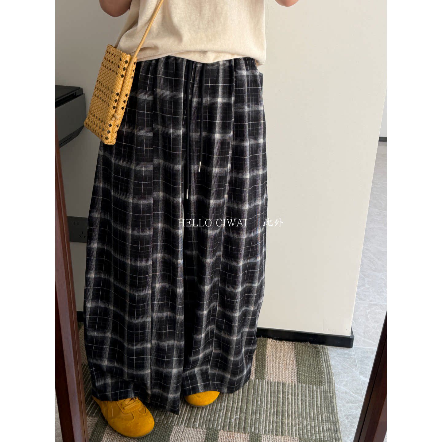 此外松紧腰宽松格子裤女图片
