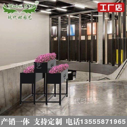 阶梯组铁艺合花箱三层高度金属花槽隔离种花带道路分流花箱厂家