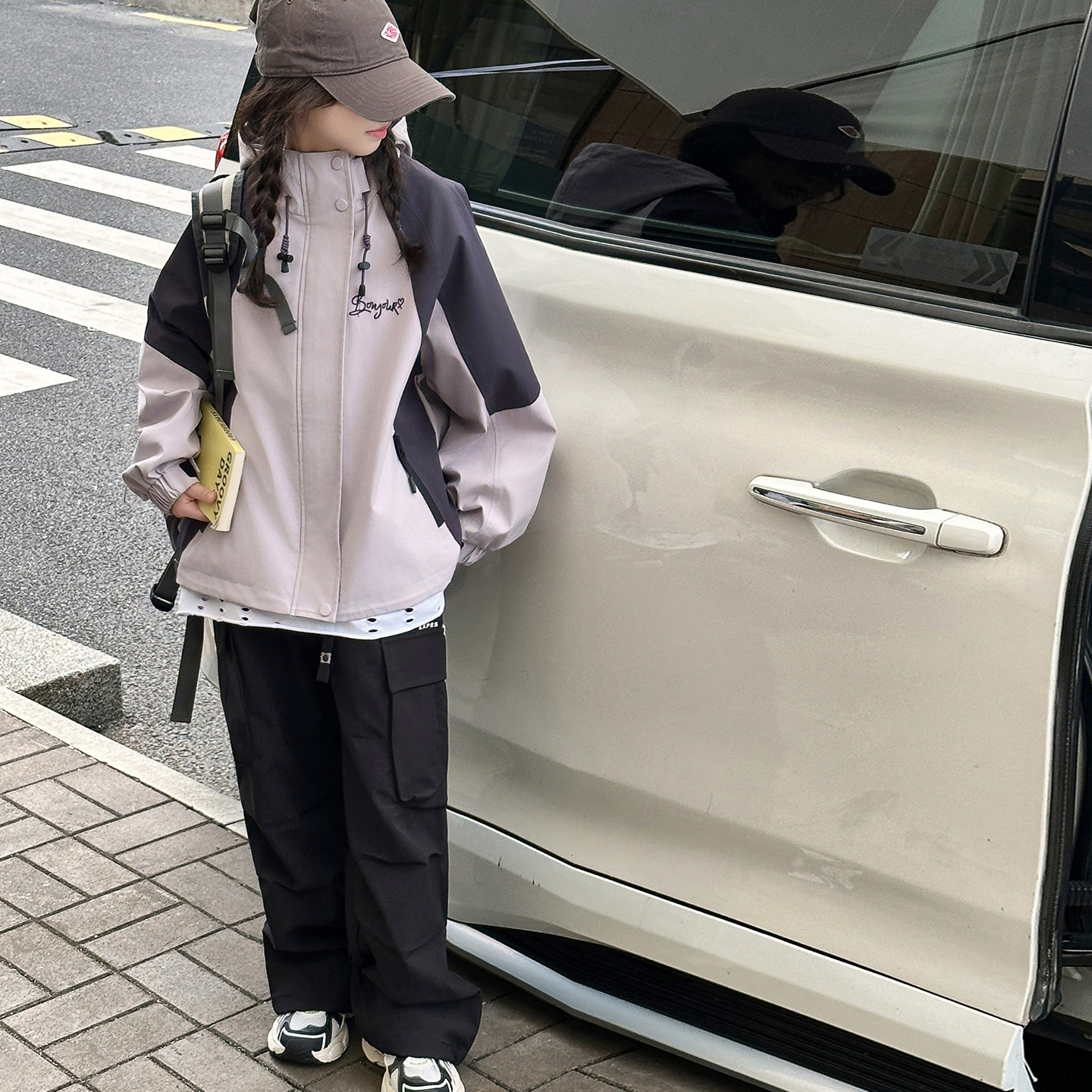 女童外套秋装儿童大童连帽冲锋衣