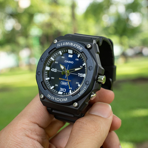 卡西欧新品运动学生款石英电子表