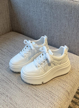 【TFM】2026春季新款白色厚底松糕鞋女小个子增高休闲板鞋运动鞋