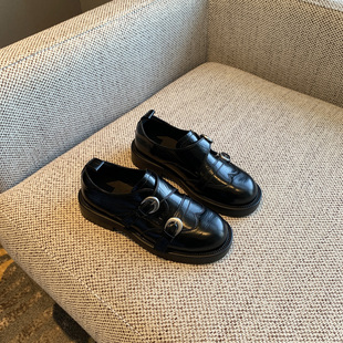 【TFM】2026春季新款英伦风复古皮带扣厚底小皮鞋女乐福鞋单鞋子