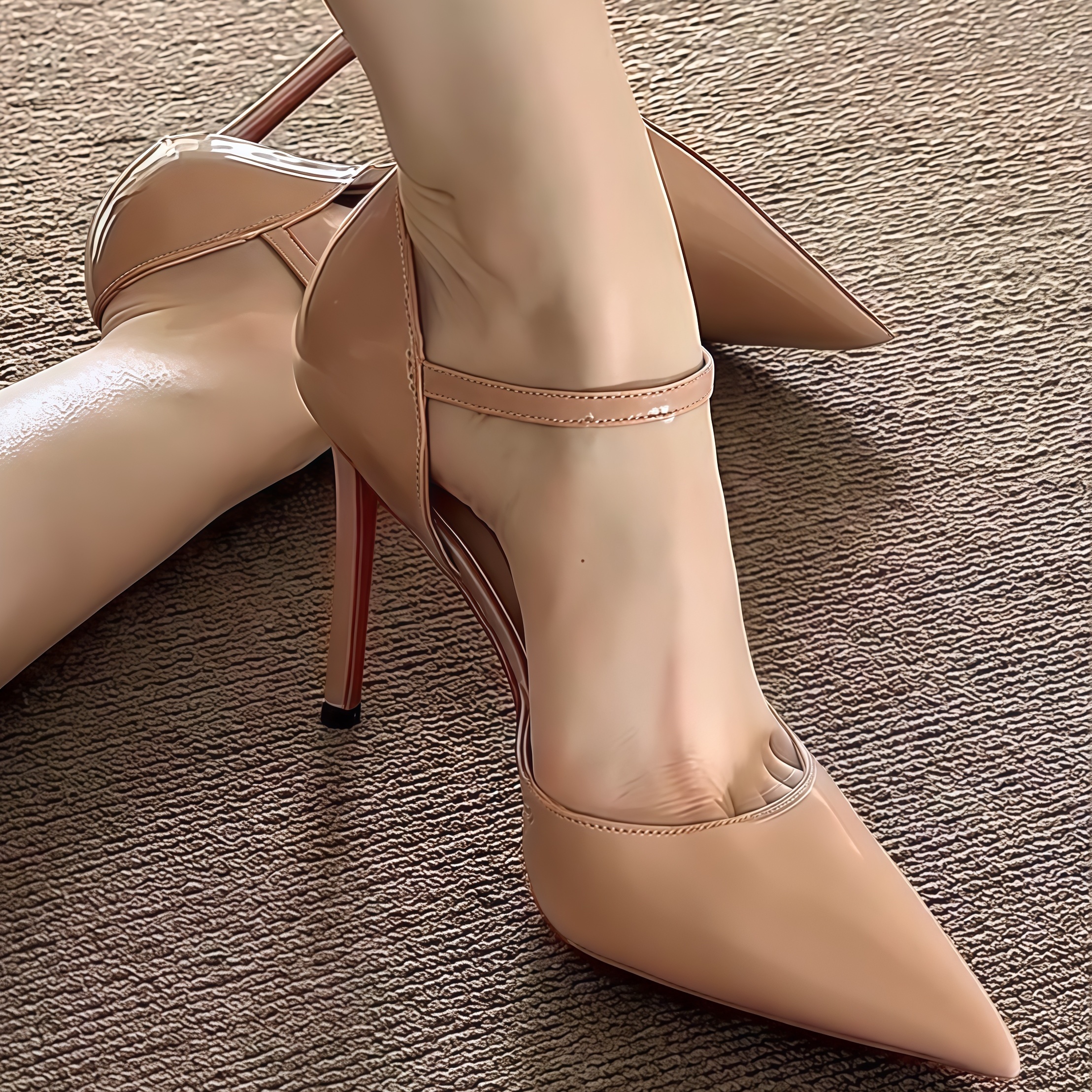 红底尖头细跟中空高跟单鞋不累脚