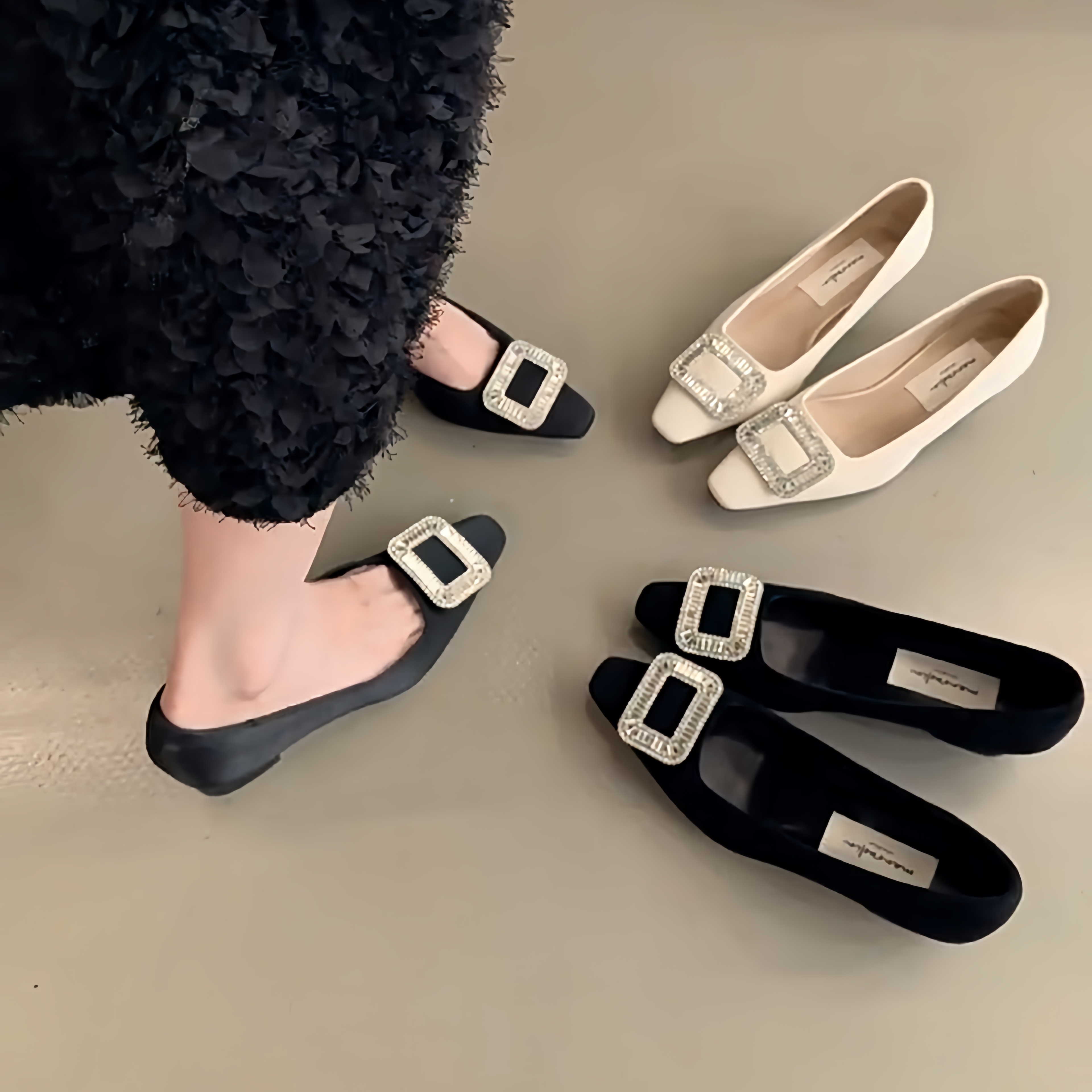 韩版百搭矮跟时尚感水钻单鞋