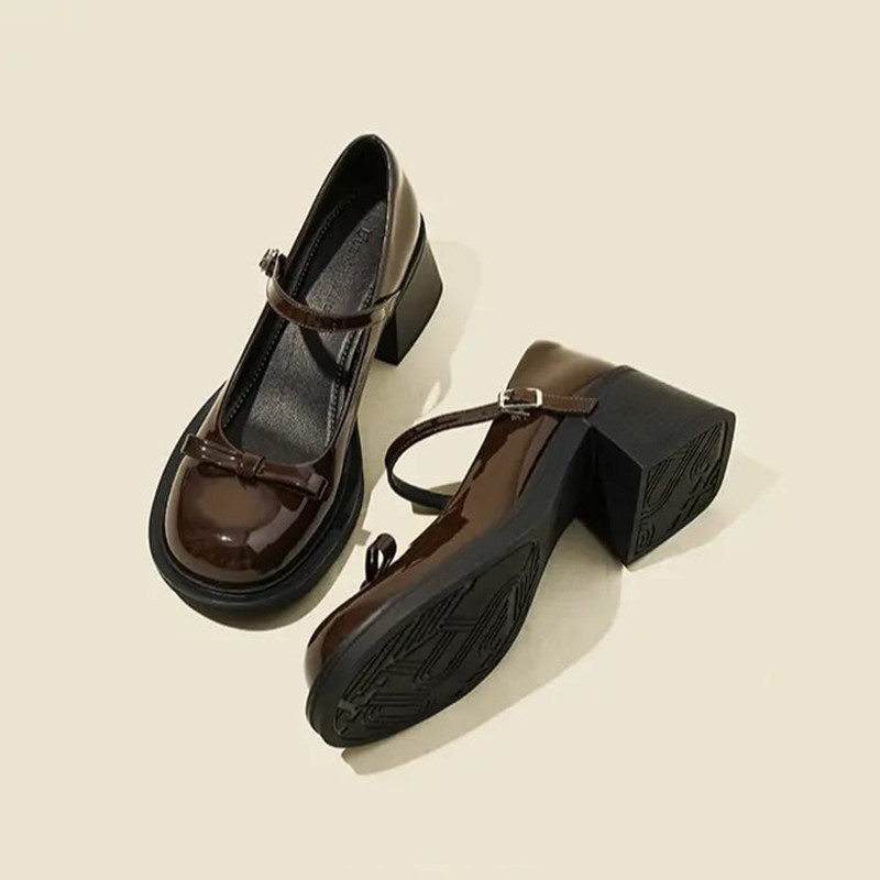 新款百搭高跟单鞋配裙子小皮鞋女