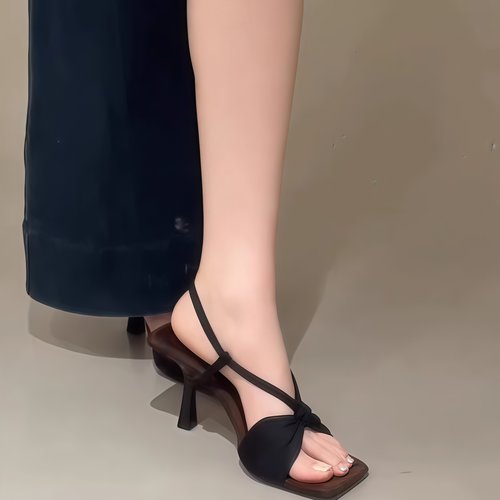 韩版尖头细跟侧空高跟单鞋