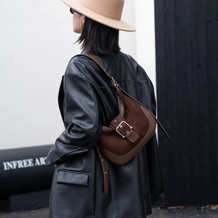 全新清仓特价订制秋冬新品单肩斜挎磨砂牛皮马鞍包真皮通勤休闲包