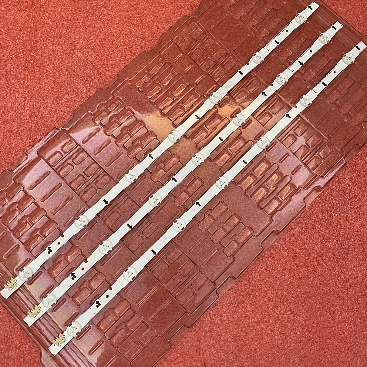 全新UA32H4500 UE32H4500灯条2014SVS32HD 3228 BN96-35208A