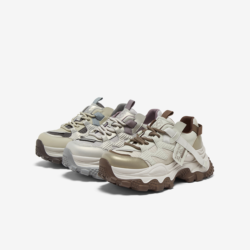 百思图2025秋季商场新款老爹鞋厚底增高拼色女运动休闲鞋B6091CM5