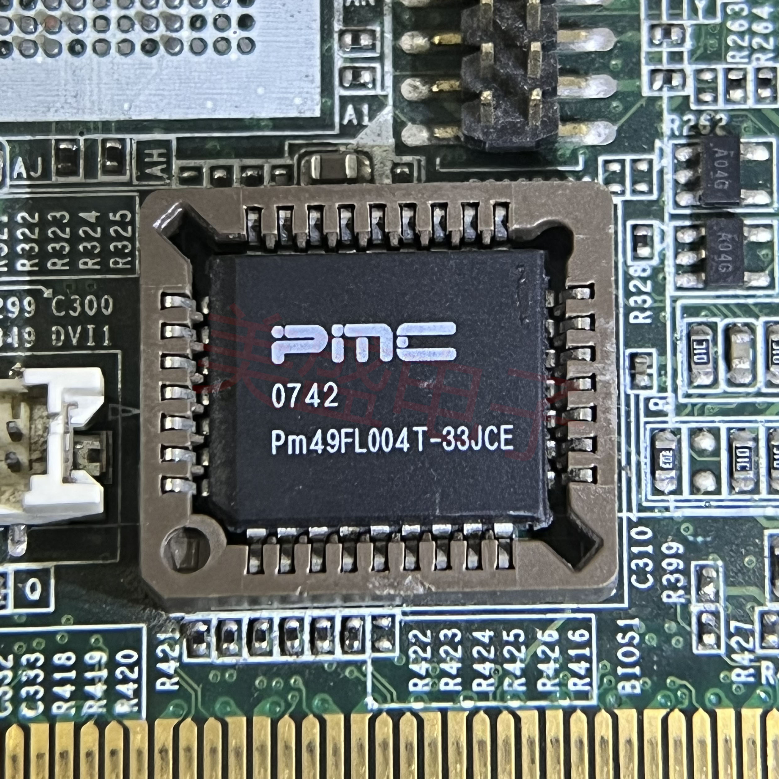 IC 芯片 PM49FL004T-33JCE PLCC32 集成电路 现货供应