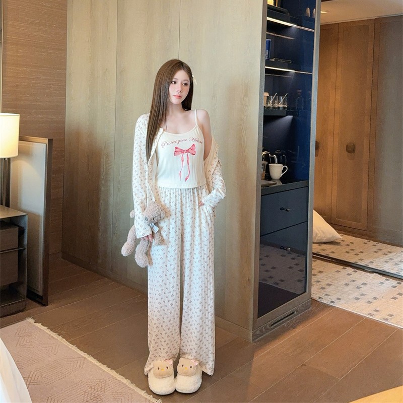 睡衣女春秋提花莫代尔棉碎花蝴蝶长袖长裤吊带胸3件套薄款家居服