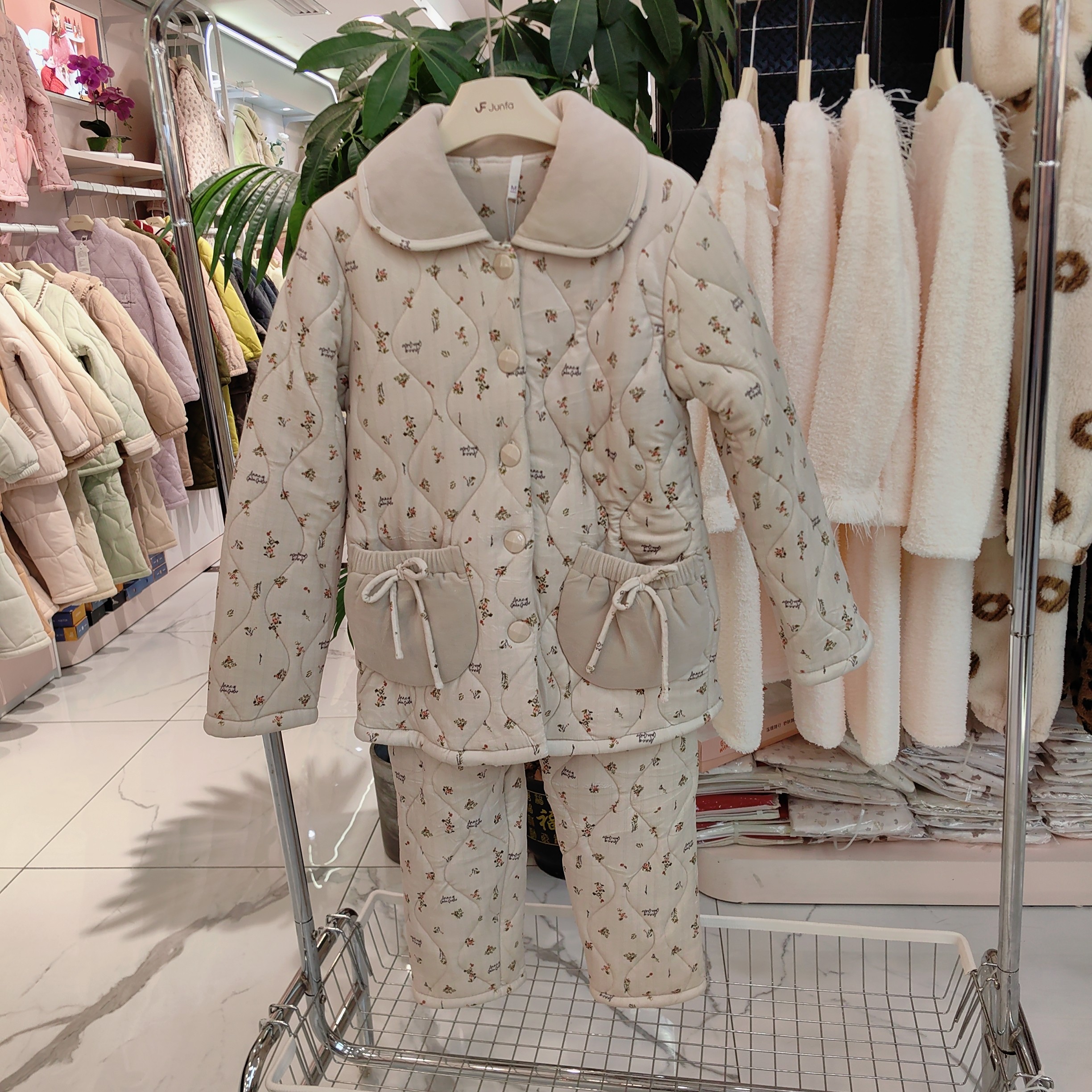 蔓莉莲25冬季睡衣女士海岛绒三层夹棉袄加厚碎花田园风家居服套装