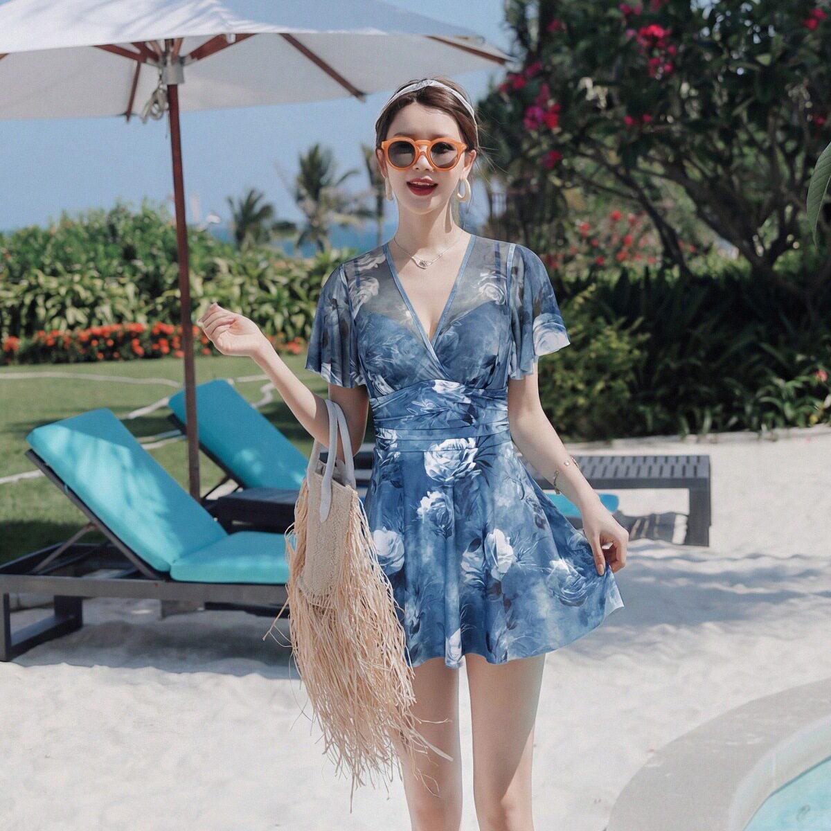 连体泳衣女士显瘦遮肚保守微胖女孩高级感2026新款泡温泉大码泳装