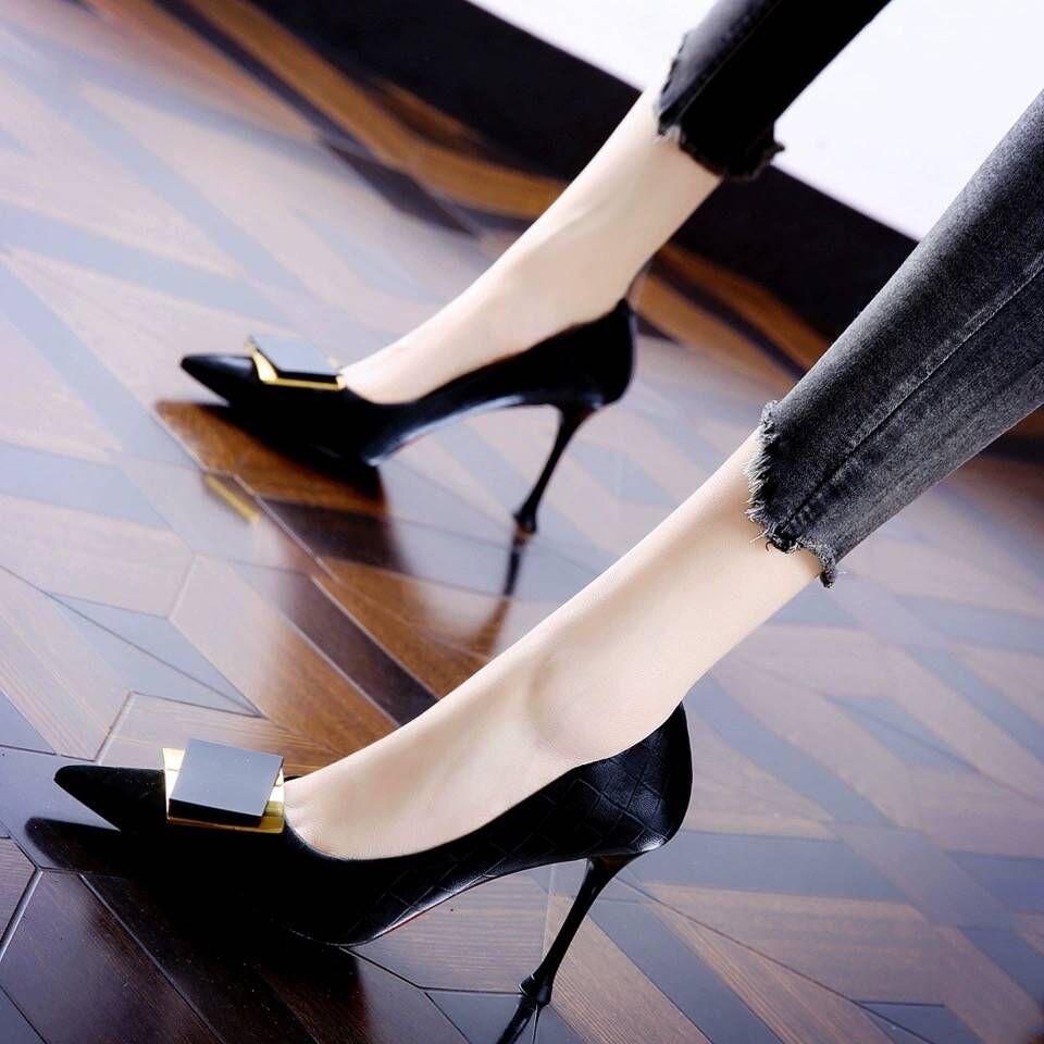 黑色显瘦高跟鞋2025新款细跟单鞋