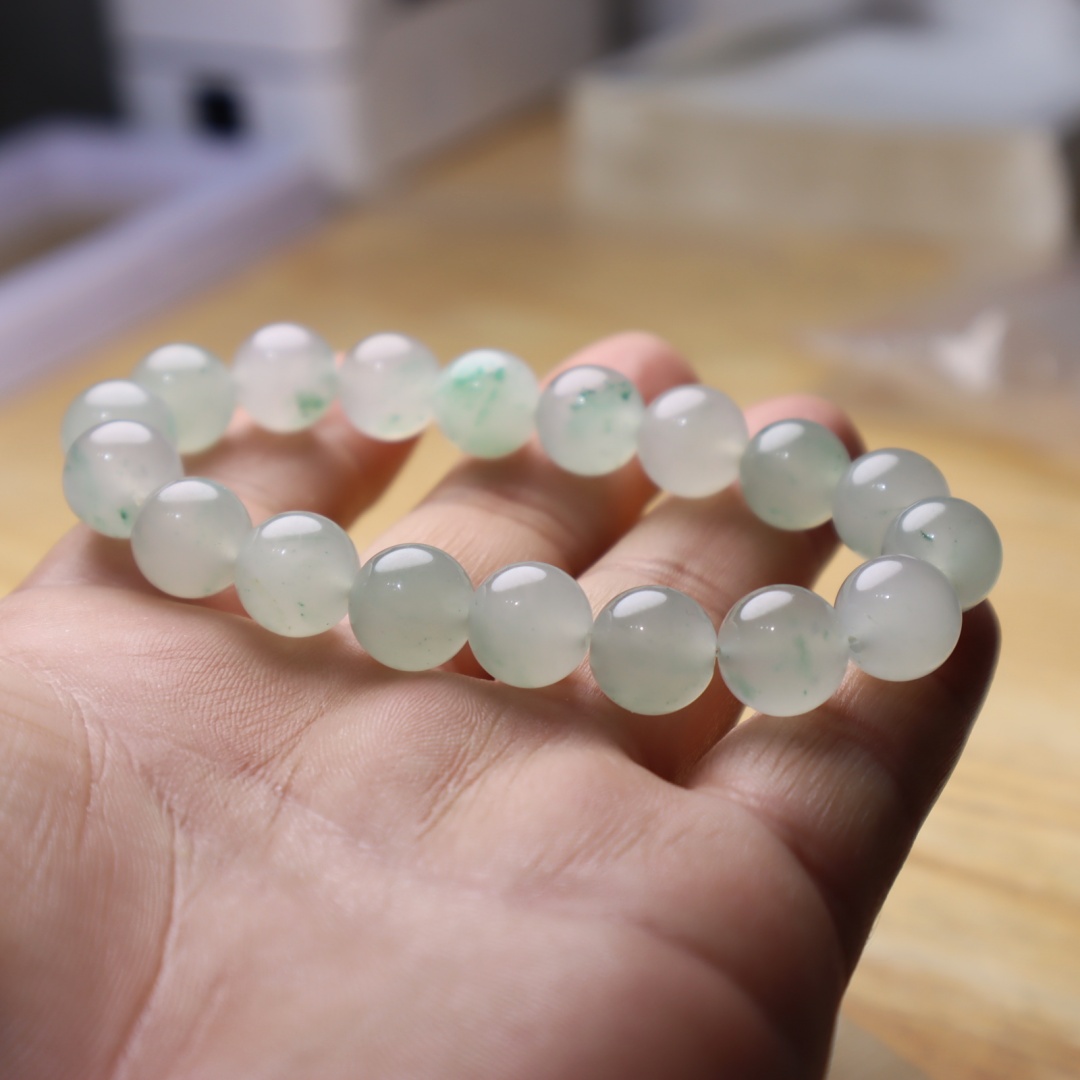 纯天然非洲翠飘花冰种单圈玉石圆珠手串小清新唯美女款手链时尚