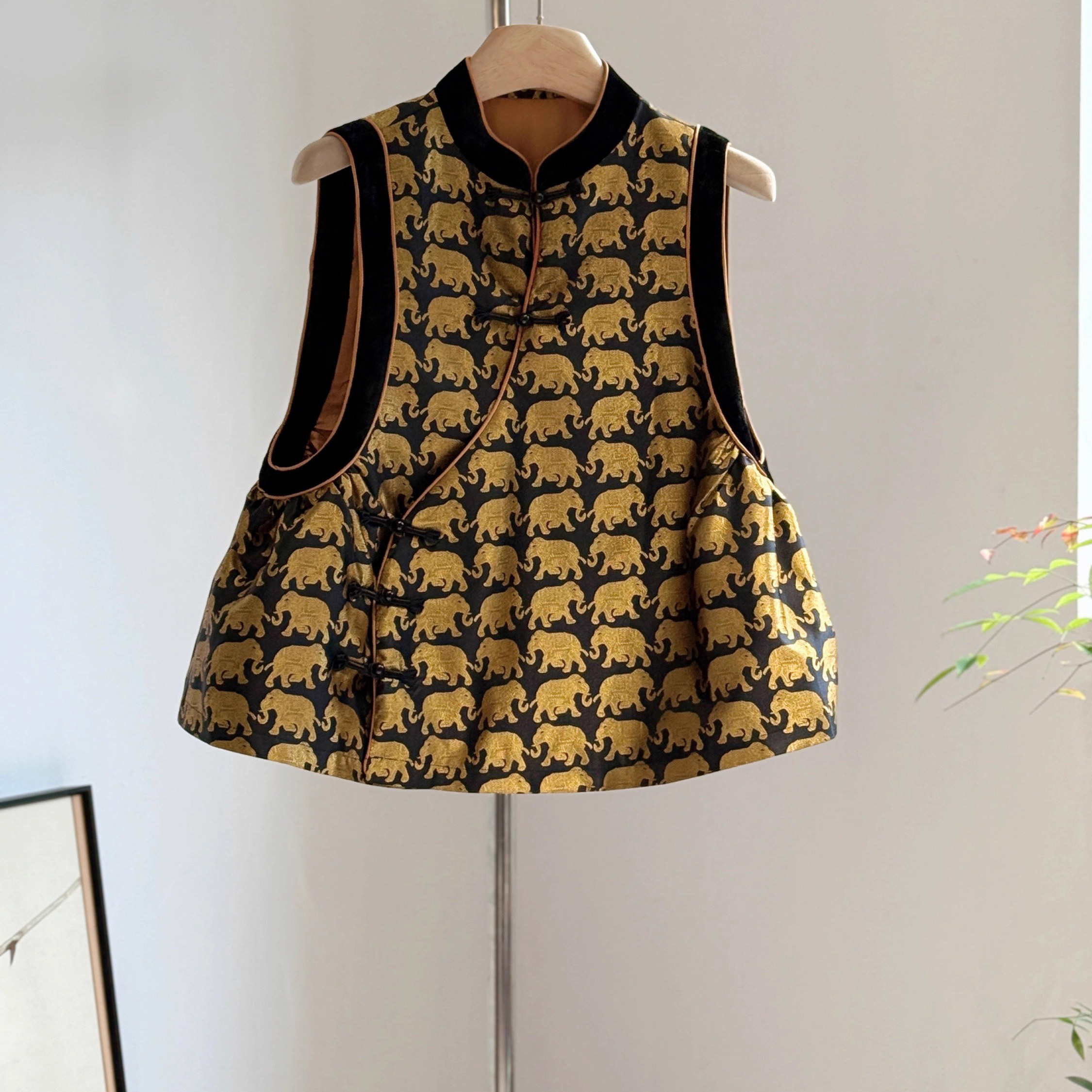 秋款拼接丝绒提花轻奢国风小众设计感新中式洋气马甲女无袖上衣,女装/女士精品,马夹,淘宝优惠券,粉丝福利购,淘宝优惠卷