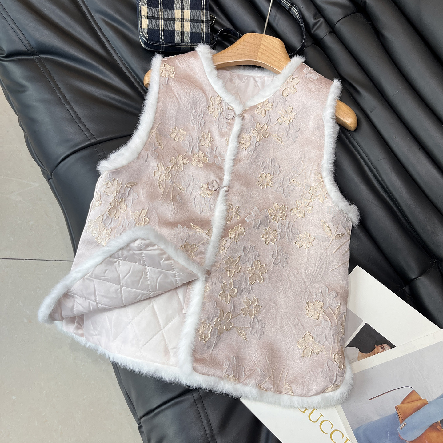 新中式国风毛毛马甲粉色减龄精致年轻百搭春季夹棉加厚洋气背心女,女装/女士精品,马夹,淘宝优惠券,粉丝福利购,淘宝优惠卷