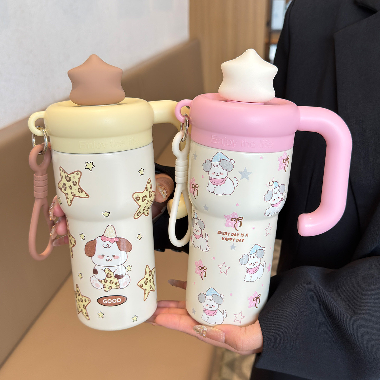 可爱保温杯女生高颜值2026新款带手柄吸管水杯便携学生情侣咖啡杯