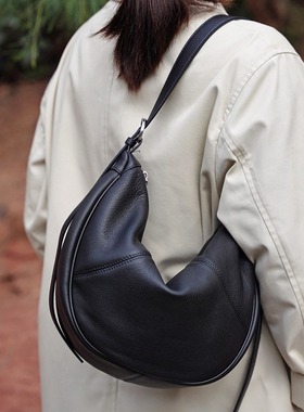 禾二HIR全粒面头层软牛皮真皮通勤HOBO单肩腋下斜挎高级感流浪包