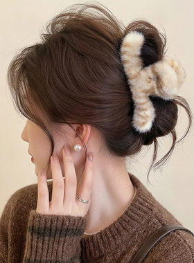 鲨鱼夹女2026新款春款毛绒发量多发夹后脑勺饱满发卡韩系豹纹抓夹