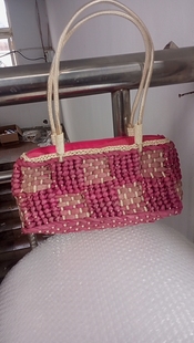 瑕疵，拉链不一定好用，有小污渍，需要整形，外贸出口日单草编包