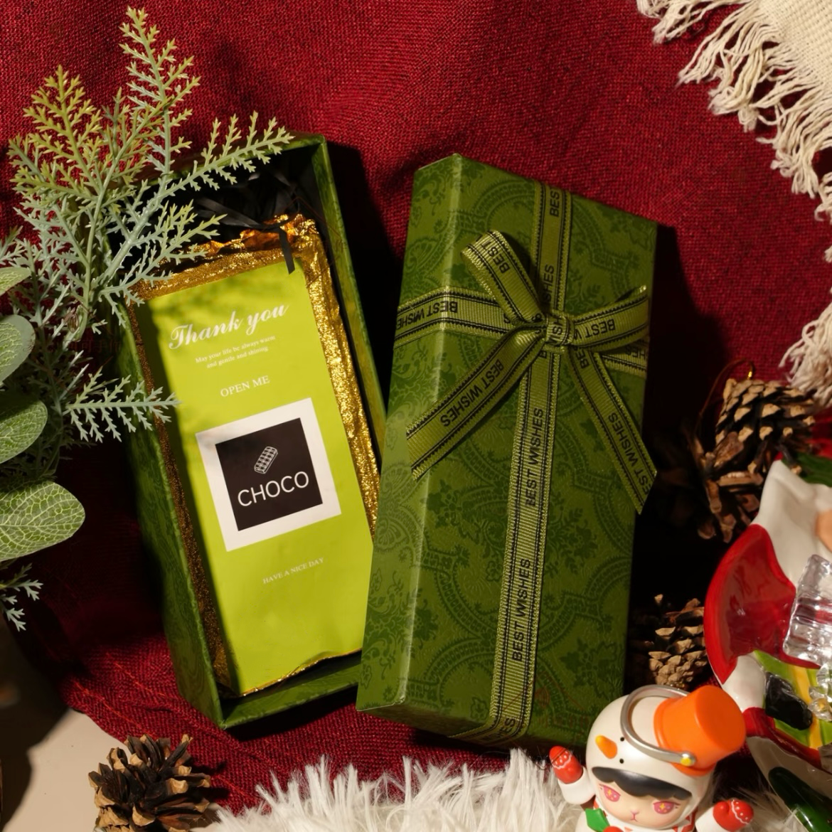 迪拜风开心果纯可可脂巧克力黑巧奶巧排块礼盒网红年货休闲零食,零食/坚果/特产,黑巧克力,淘宝优惠券,粉丝福利购,淘宝优惠卷