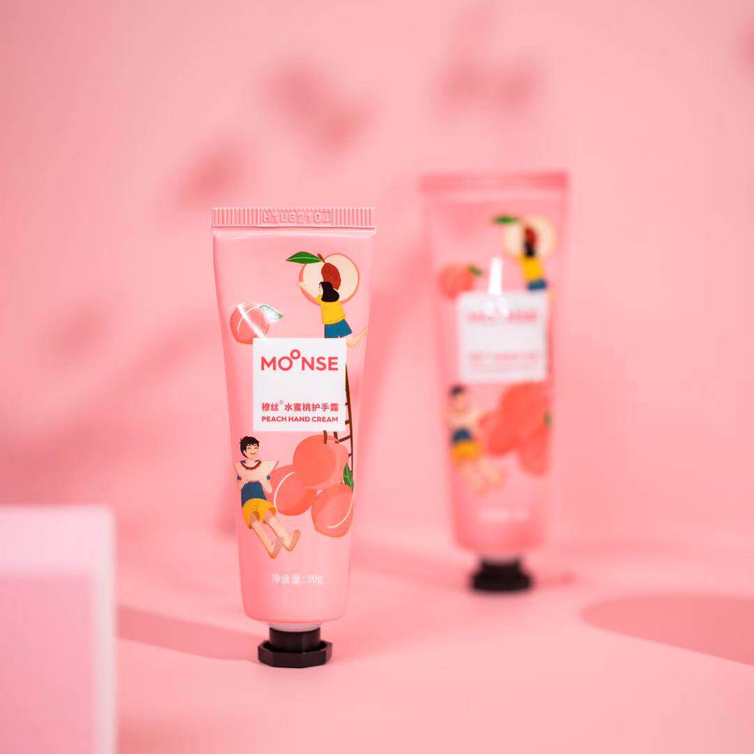 穆丝新款水蜜桃滋润补水保湿嫩肤防干裂便携小巧男女办公室5支装