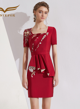 创意狐红色回门小礼服高端轻奢日常可穿礼裙晚宴会主持人连衣裙女