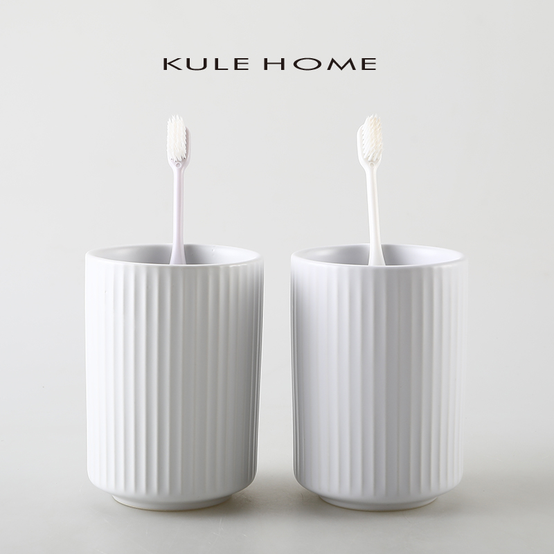 KULEHOME漱口杯家用情侣牙刷杯