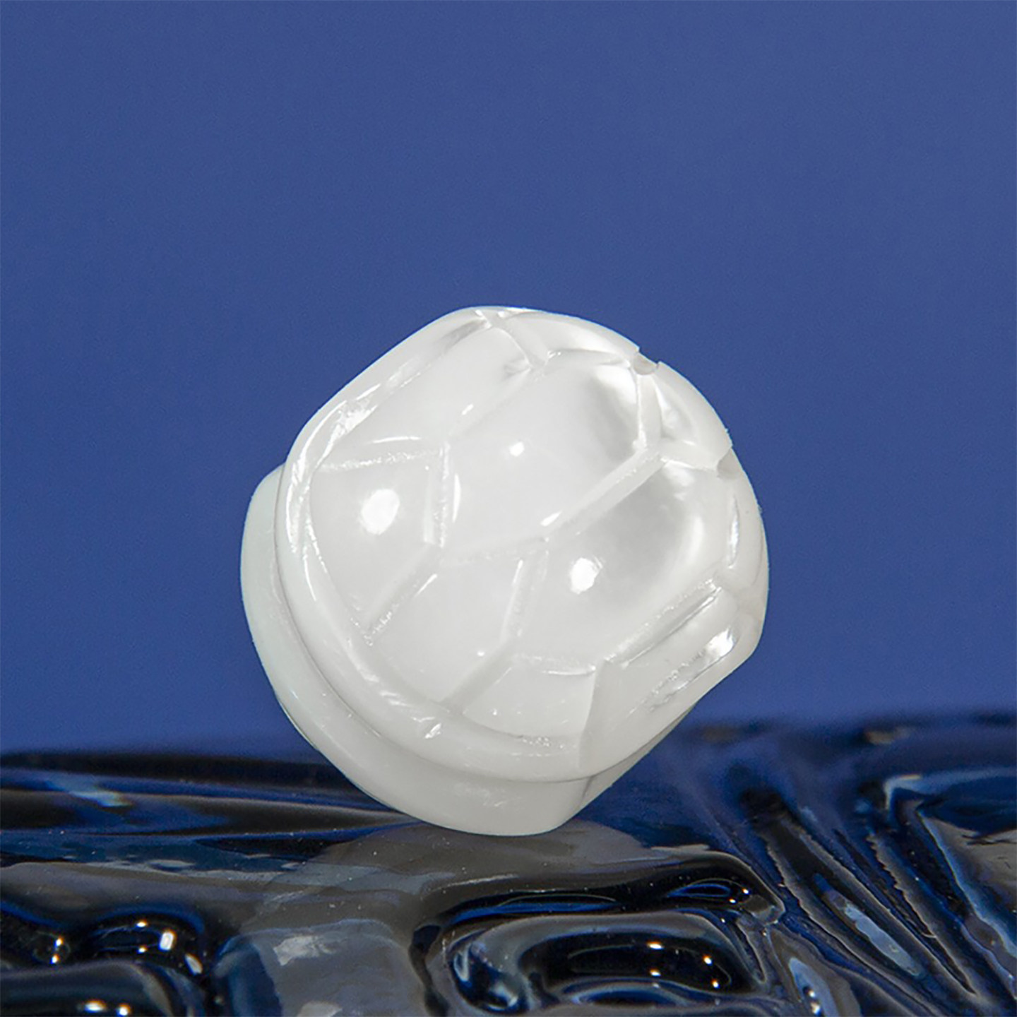 天然珍珠母贝富甲天下背云雕刻件配珠配饰件diy隔珠贝雕龟背材料