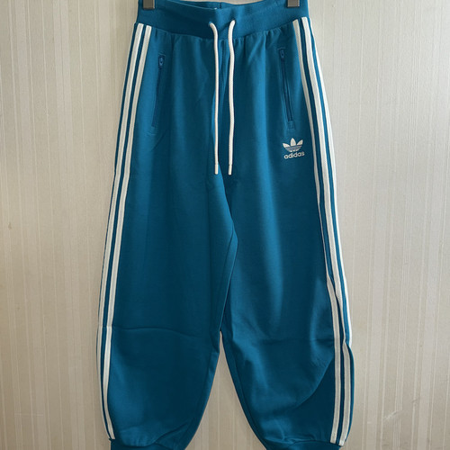 潮包背 现货 Adidas 三叶草男款宽松运动休闲长裤 IX4211
