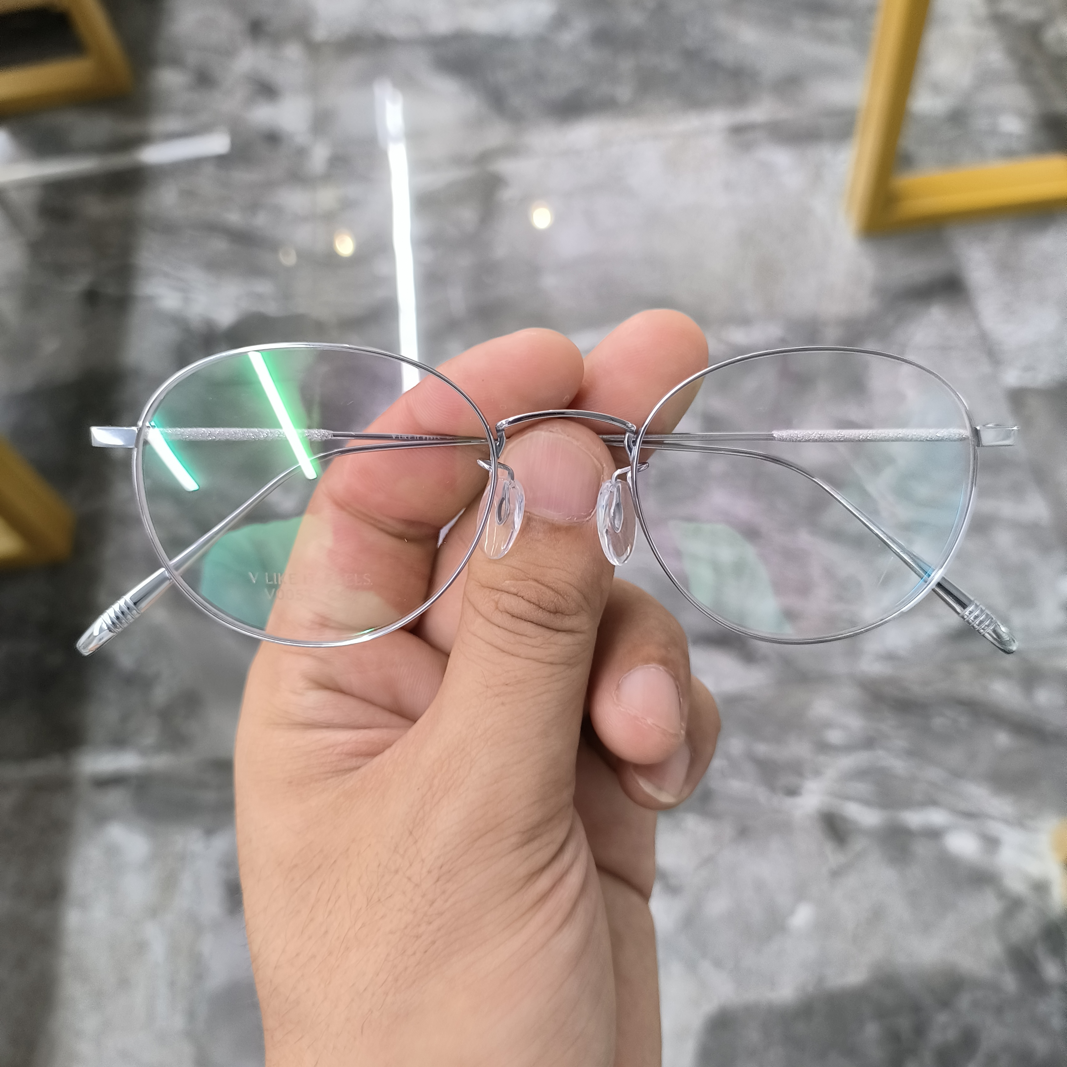 V牌男女纤细简约风近视镜金属眼镜框羽毛钛轻羽系列镜架V0057