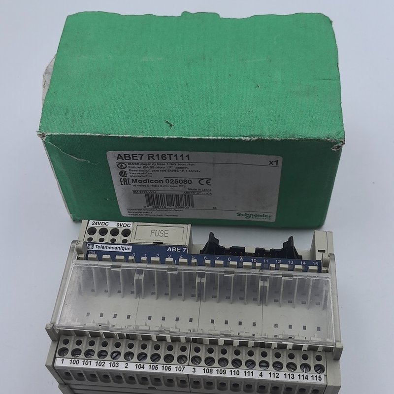 电器底座E7R16T111E7R16T111固态继电器底座E7R16T111继电器底座图片