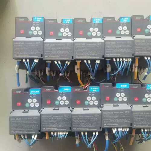 议价变频器 0.4KW 220V FR-CS82S-025