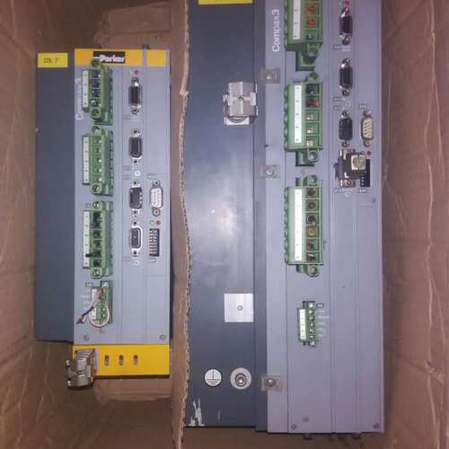 议价Compax3C3S300V4F11 I21 T40 M00伺服器C3S075V4F11I21t40m00