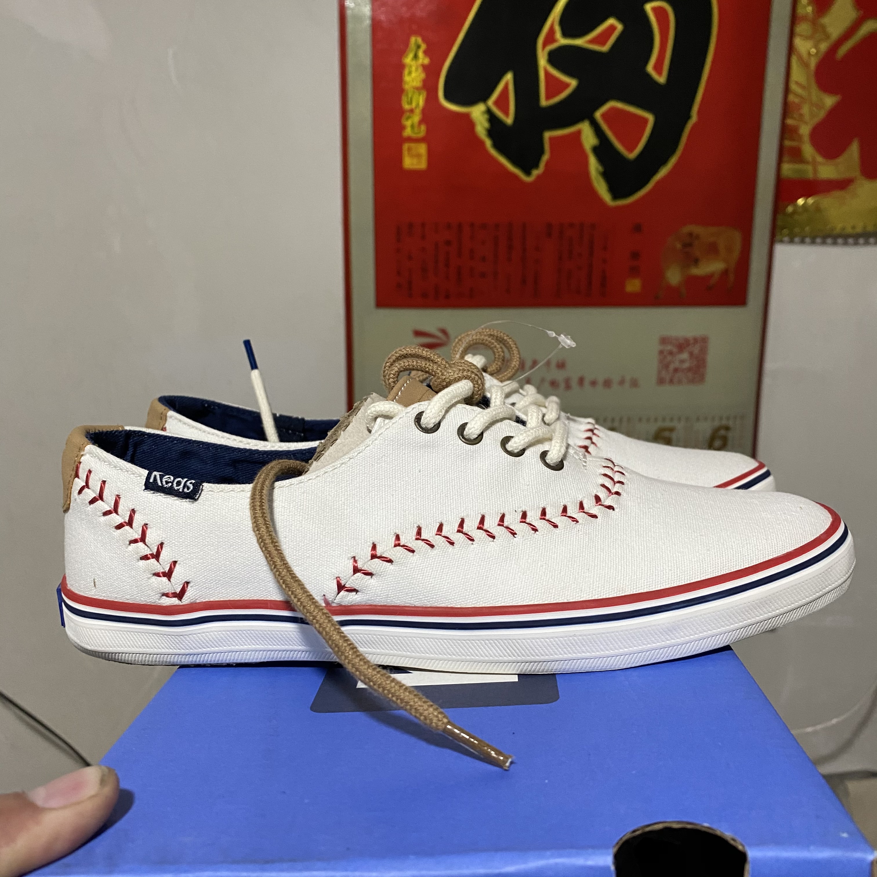 keds棒球帆布鞋，35码，特别瘦，偏小，郑秀晶同款