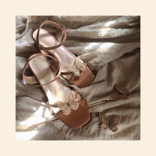 橘里CHIU埃及蝴蝶梦原创自制仙女风凉鞋露趾一字带扣粗跟配裙鞋女