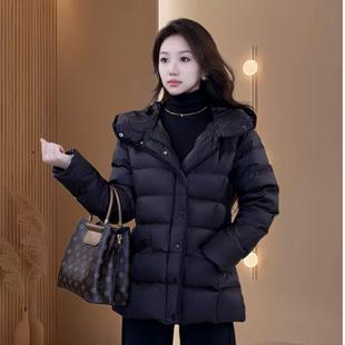 雅鹿羽绒服女款2025秋冬90鸭绒修身短款轻薄收腰连帽羽绒外套正品