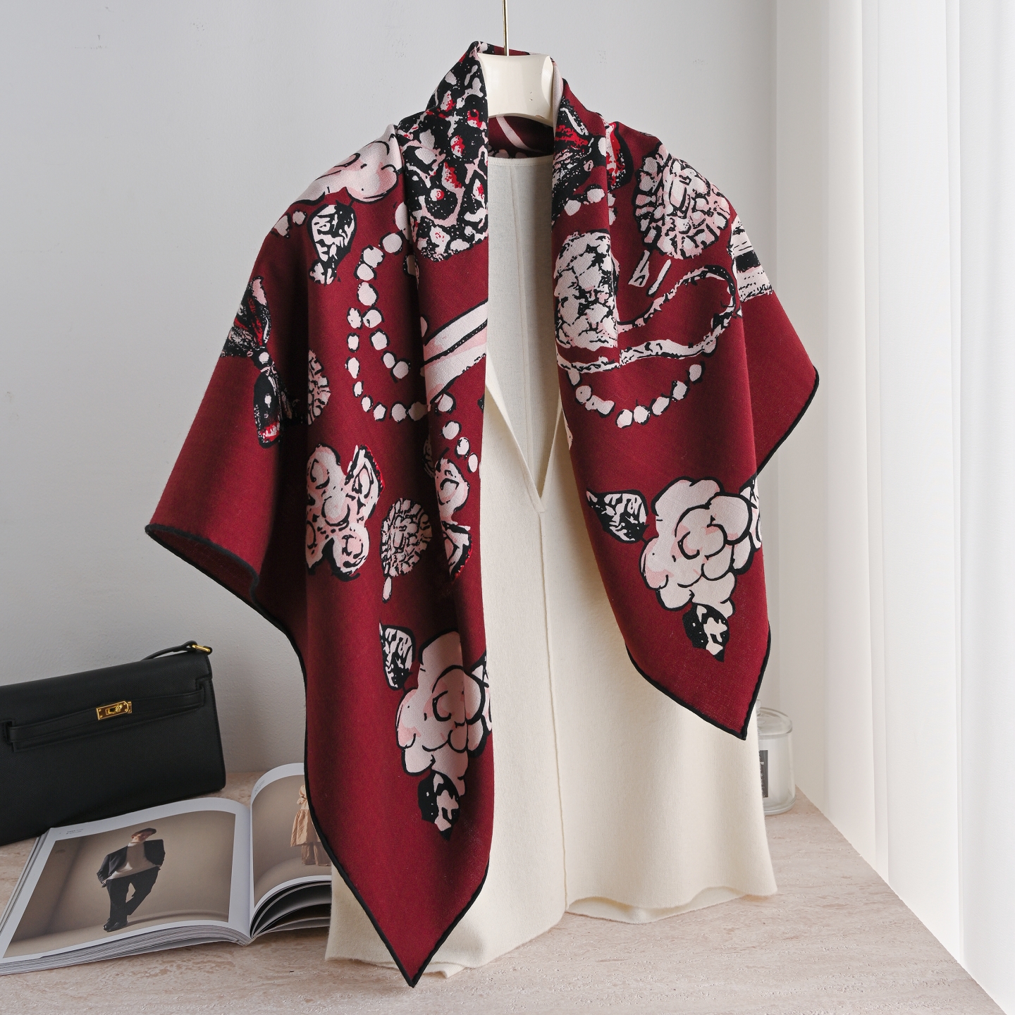 coco珠宝 丝毛大方巾安可拉红色真丝羊毛围巾秋冬小香风披肩85cm